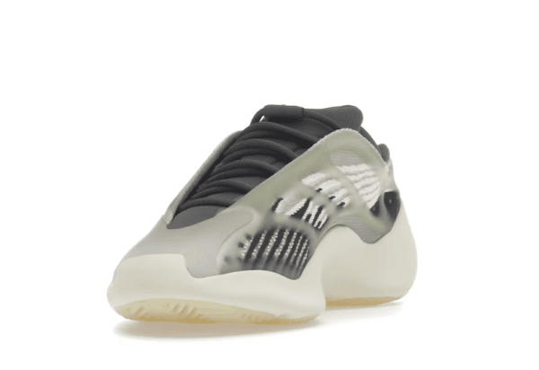 Yeezy 700 V3 ’Fade Salt’ - Imagen 2